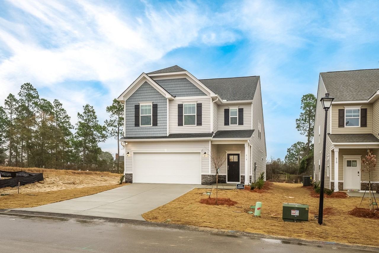 618 Count Fleet Ct - Photo 2 of 37