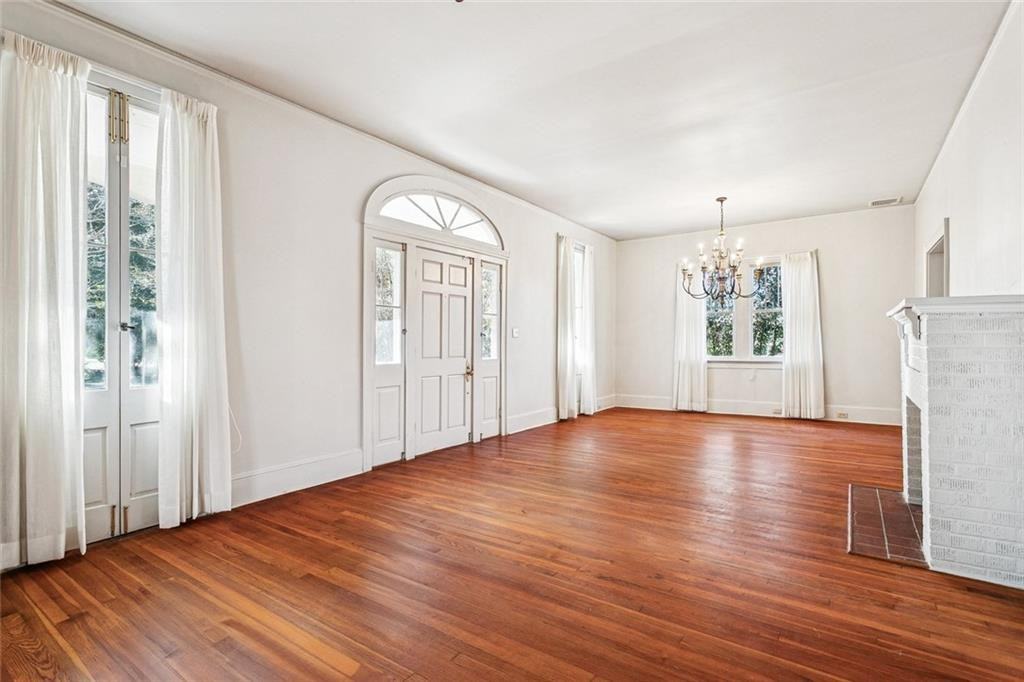 128 W 22nd Ave - Photo 3 of 20