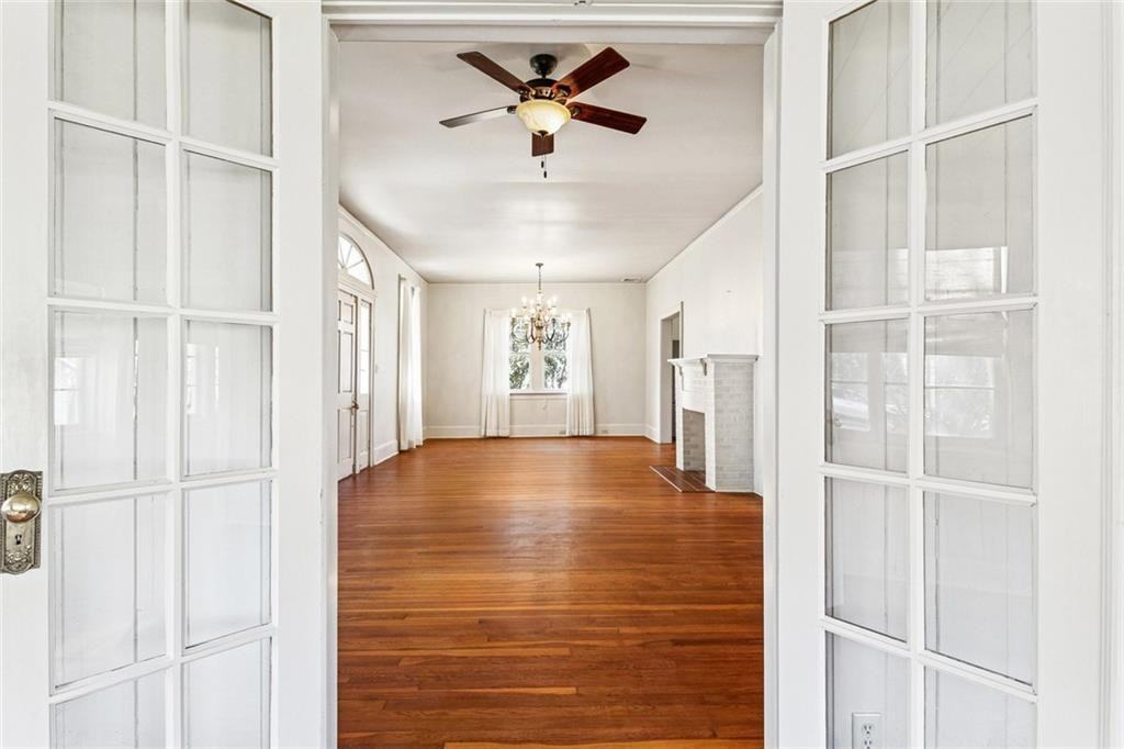 128 W 22nd Ave - Photo 4 of 20