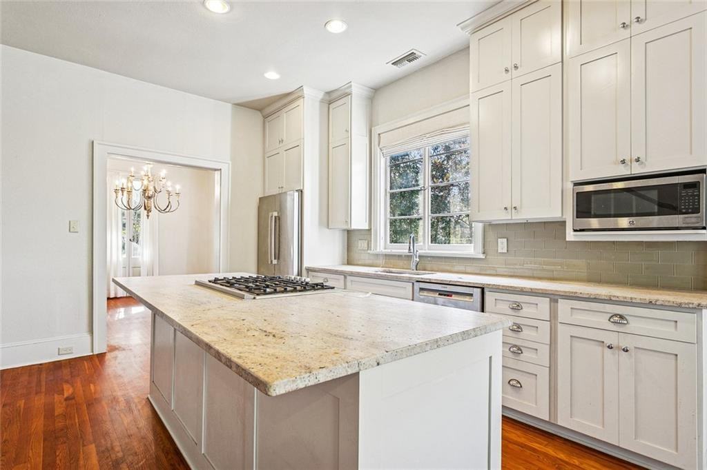 128 W 22nd Ave - Photo 7 of 20