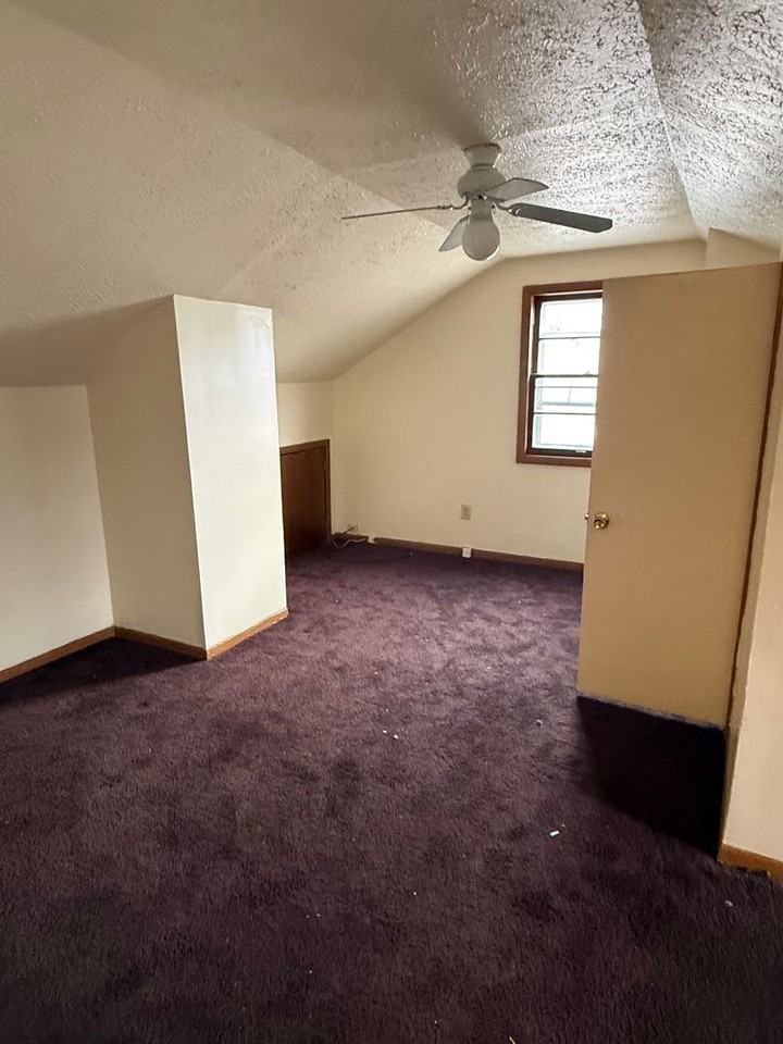 11017 Prince Ave - Photo 7 of 8