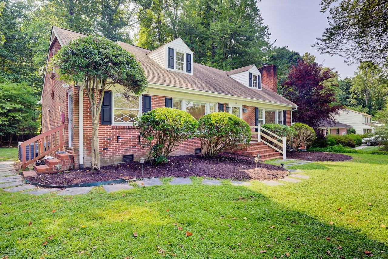 114 Richards Rd - Photo 2 of 41