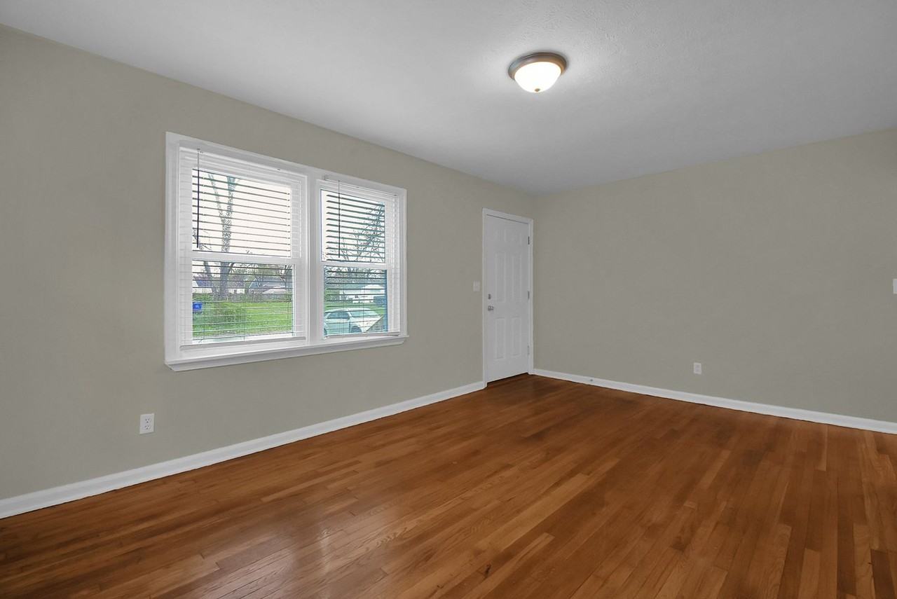 2566 Atwood Ter - Photo 2 of 24