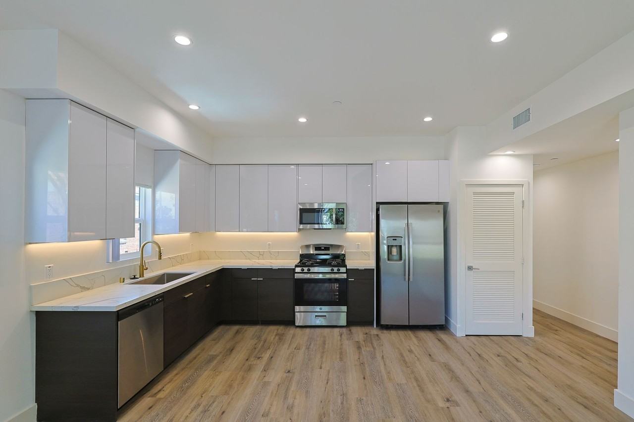 Orion 2616 Wellington - Photo 5 of 12