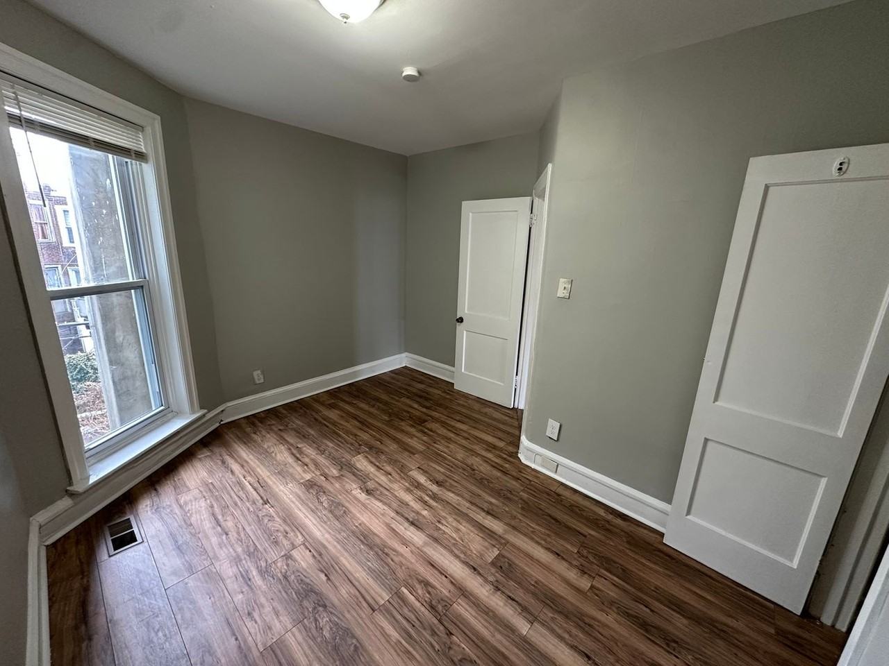 440 W Fisher Ave - Photo 7 of 24