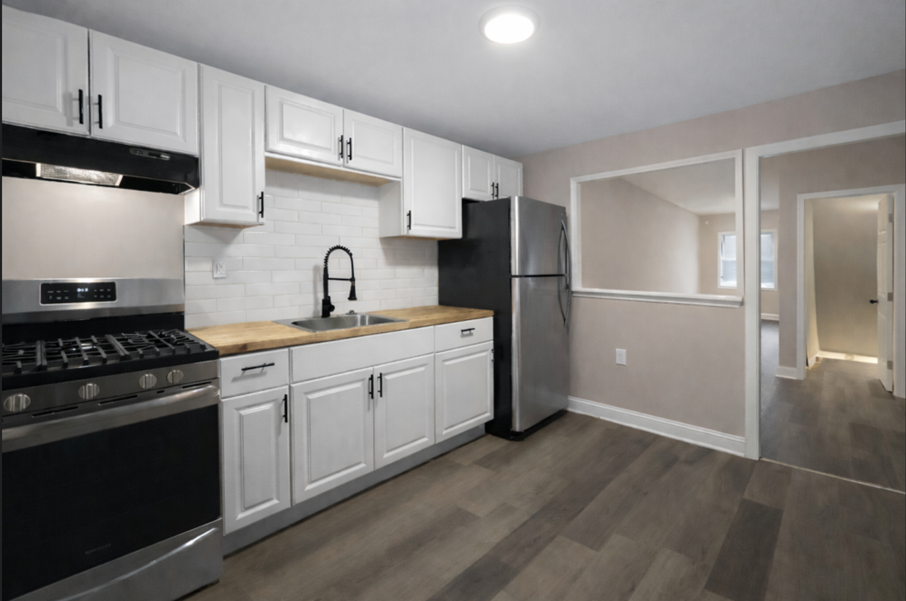 2018 E Lafayette Ave - Photo 6 of 19