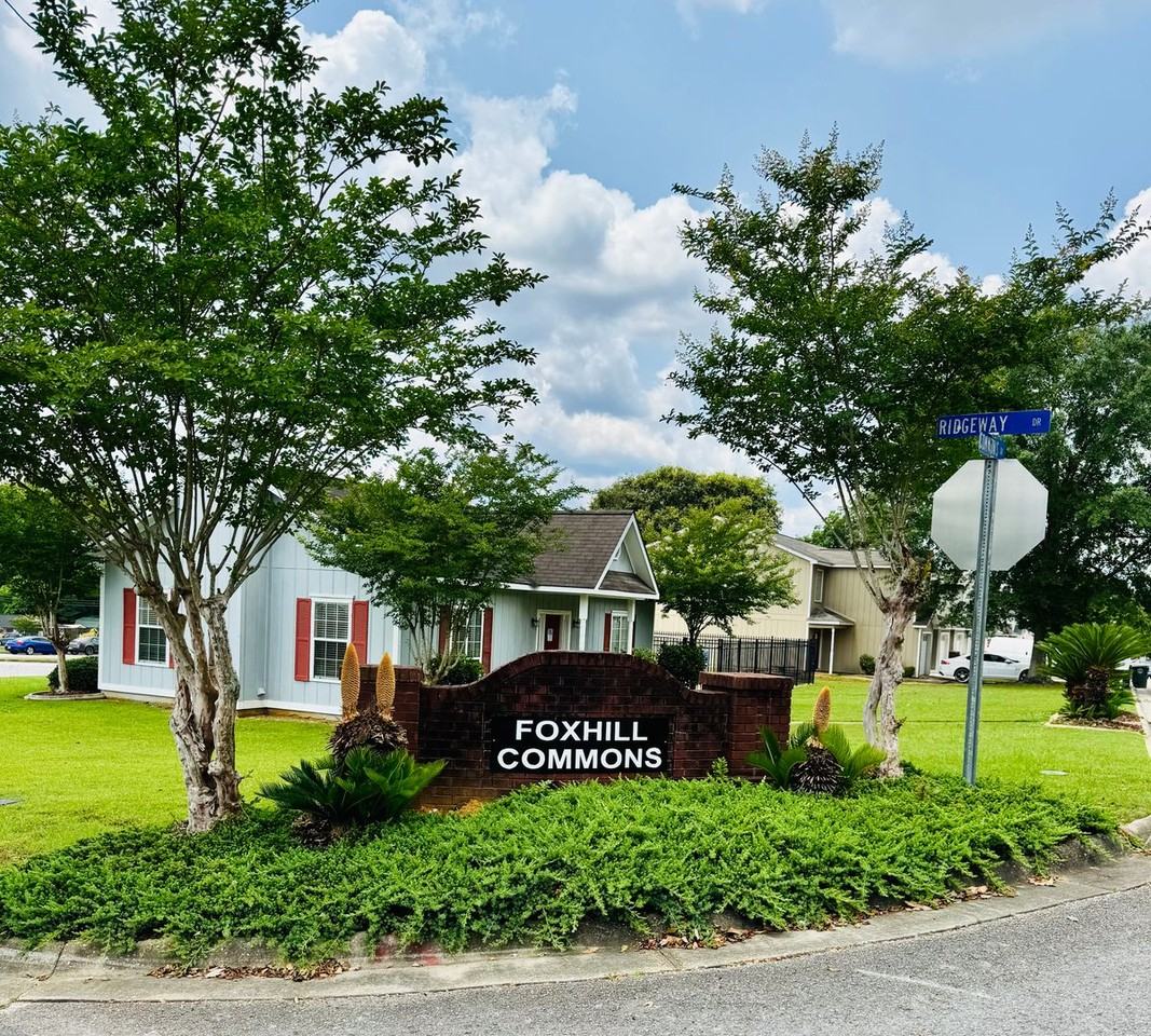 113 Commons Dr - Photo 2 of 30