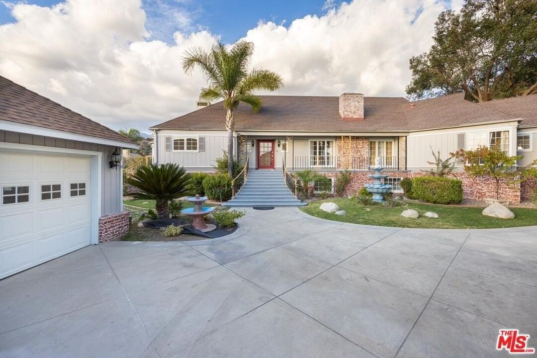 915 Edie Dr - Photo 5 of 34