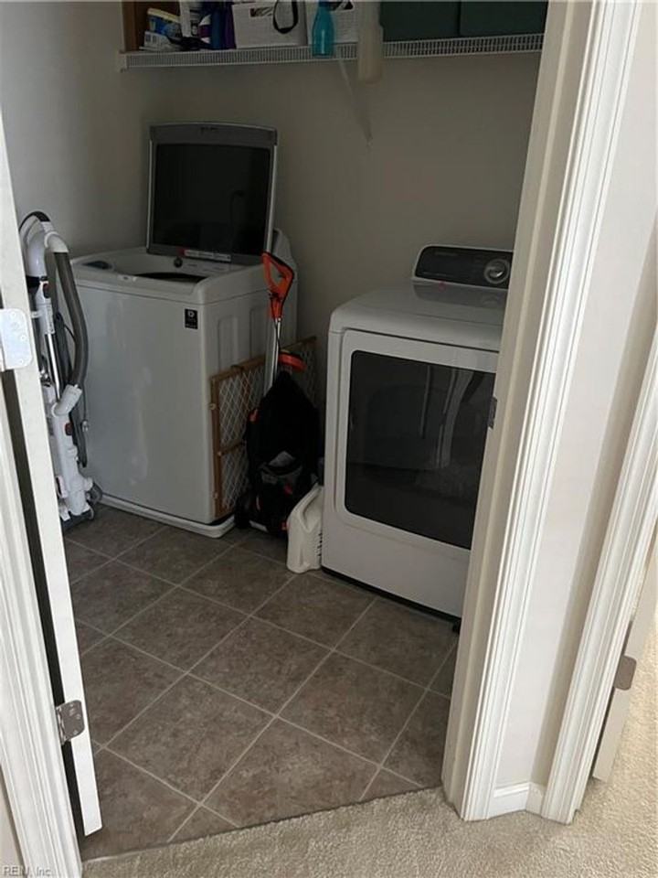 709 Angel Wing Dr - Photo 3 of 34