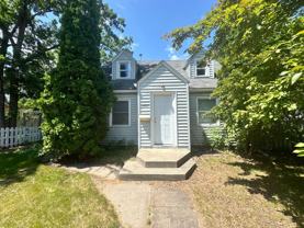 1427 Bixby Ave Ne - Photo 1 of 1