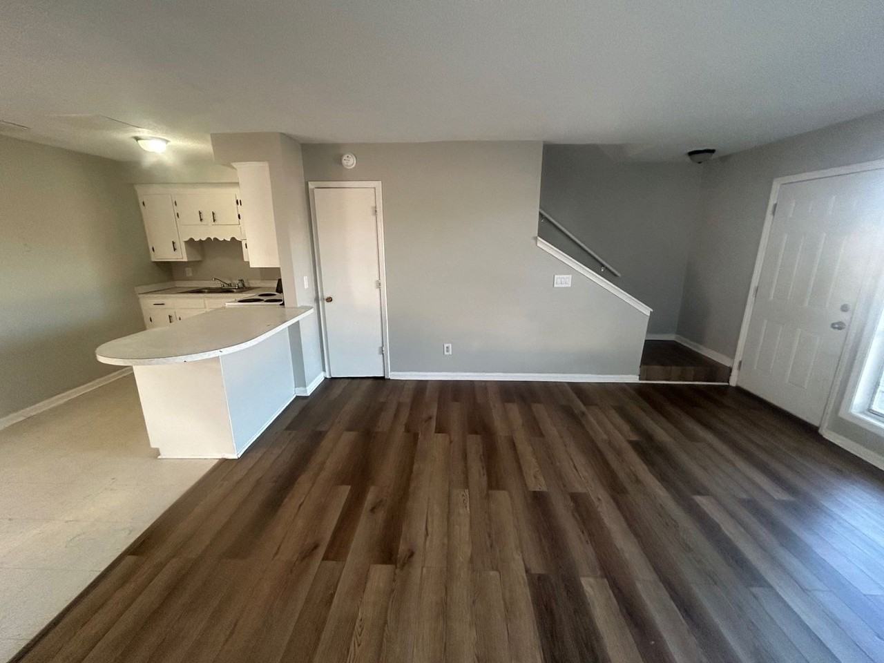 1017 Leaphart St Apt A - Photo 6 of 22