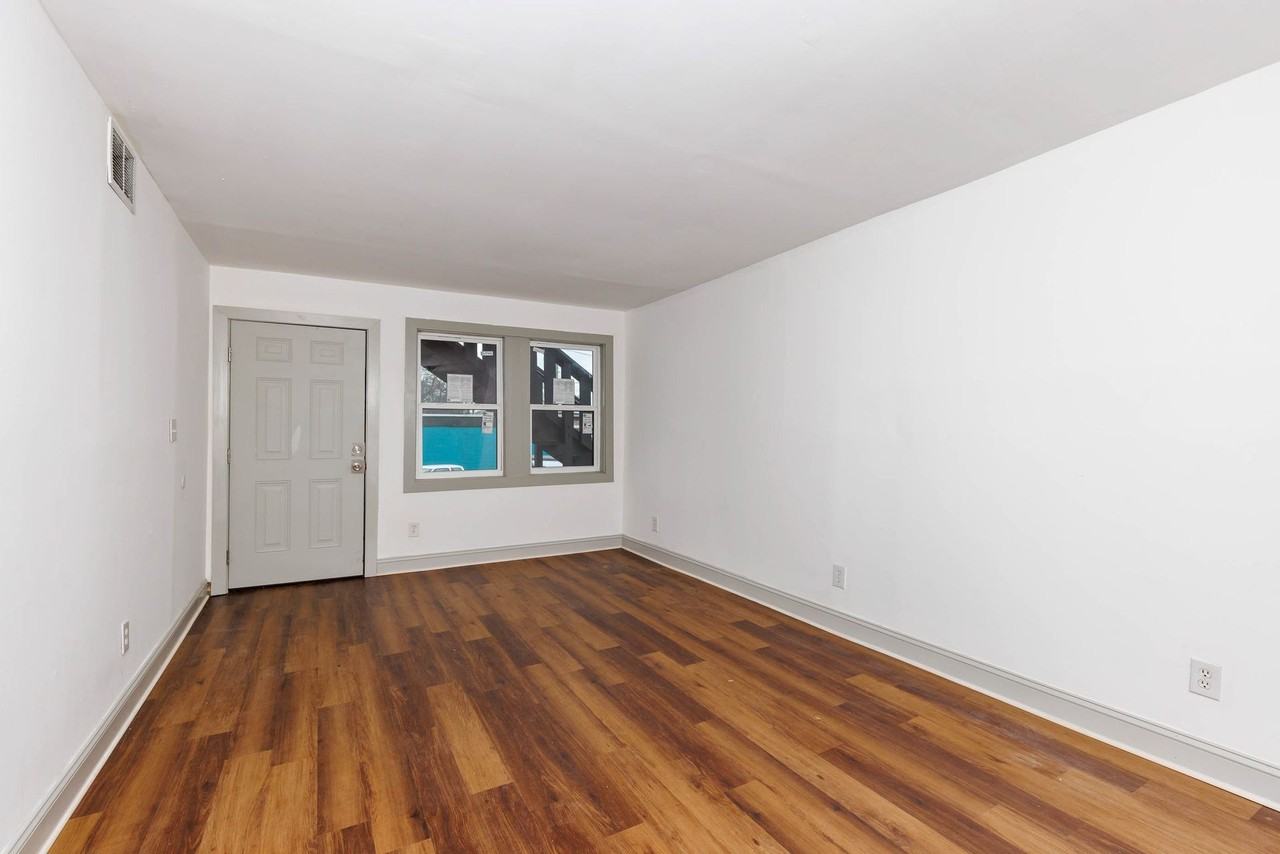 2608 20th Ave N - Photo 4 of 22