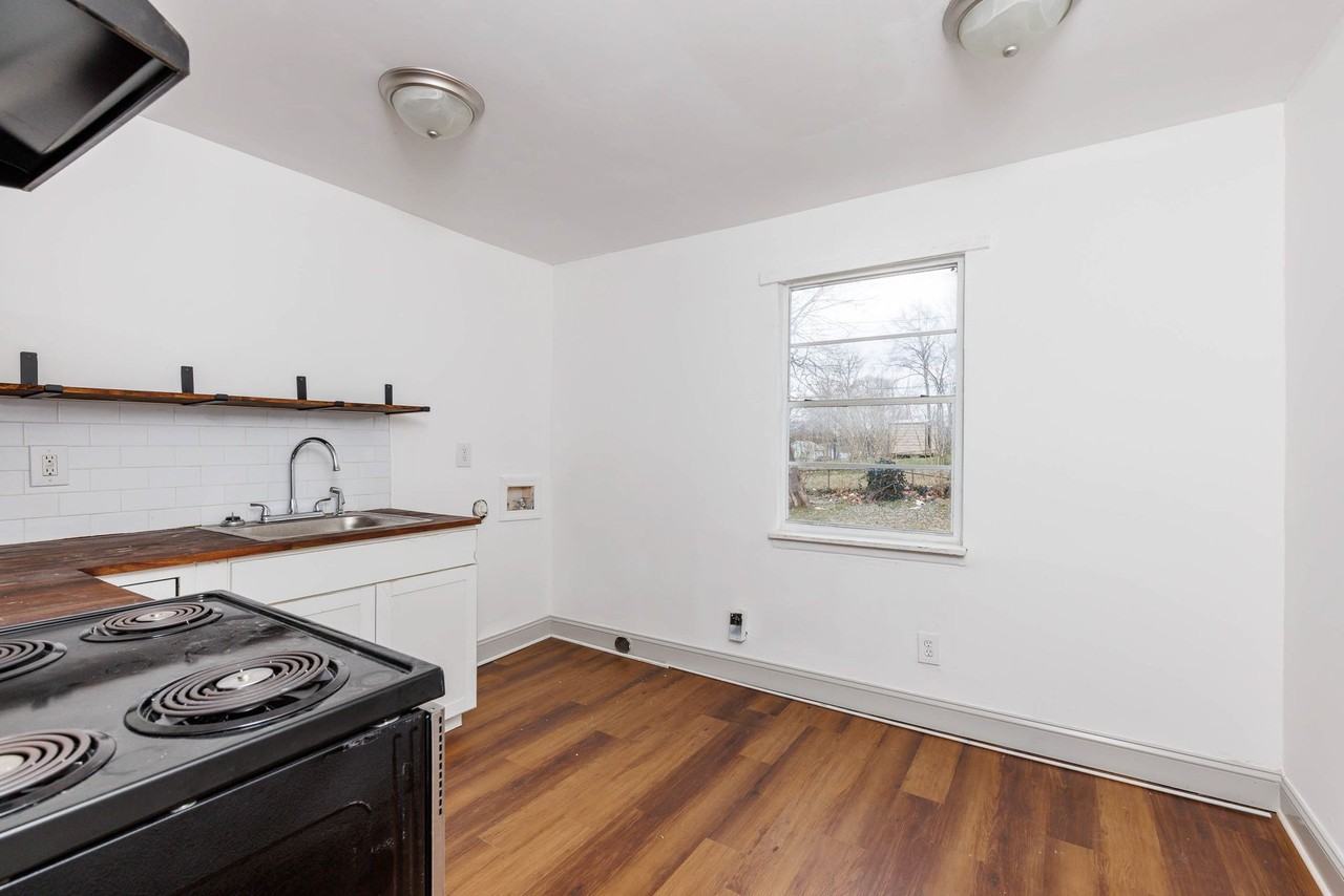 2608 20th Ave N - Photo 6 of 22