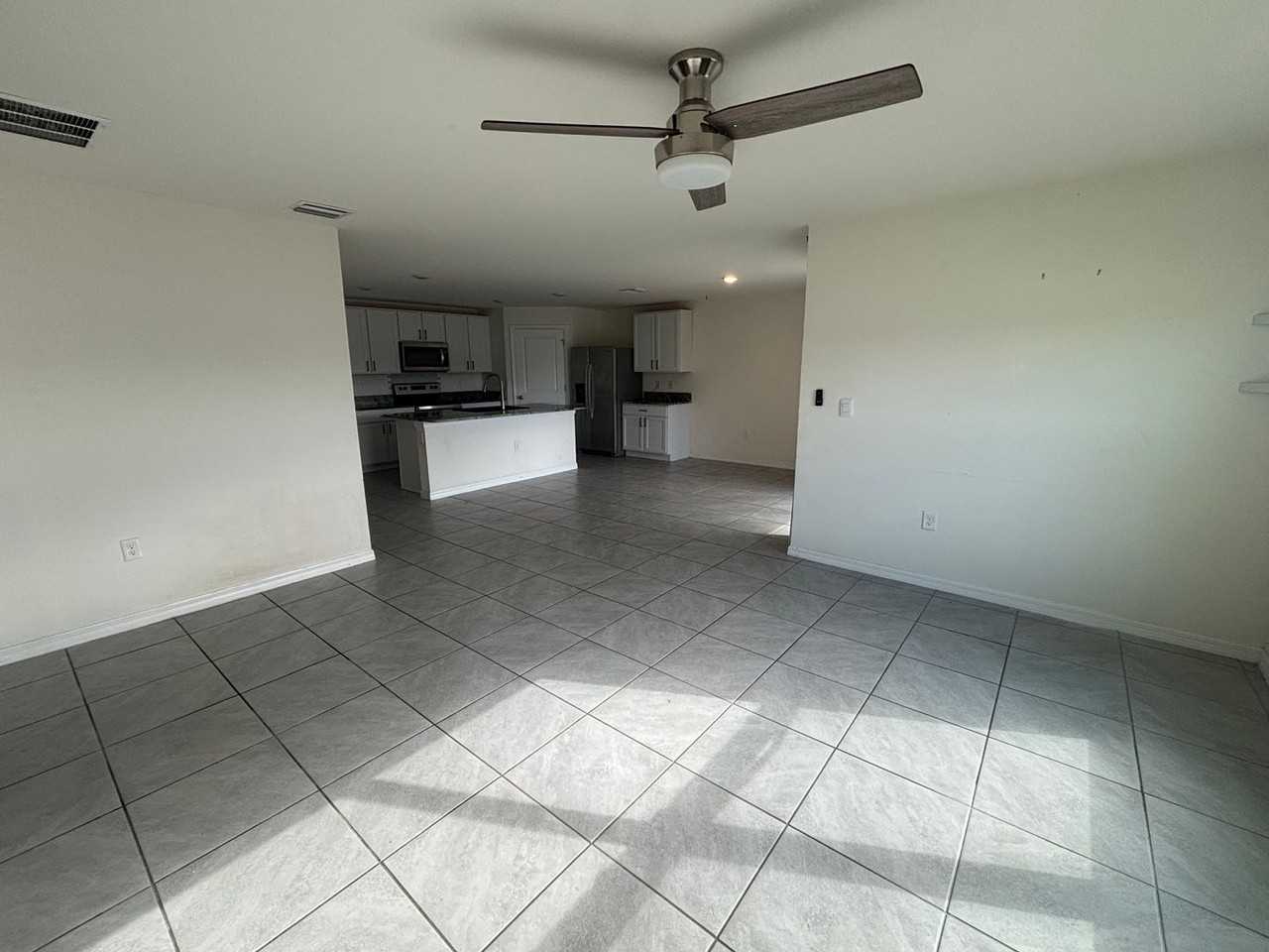 8940 Sw 50th Ter - Photo 4 of 22