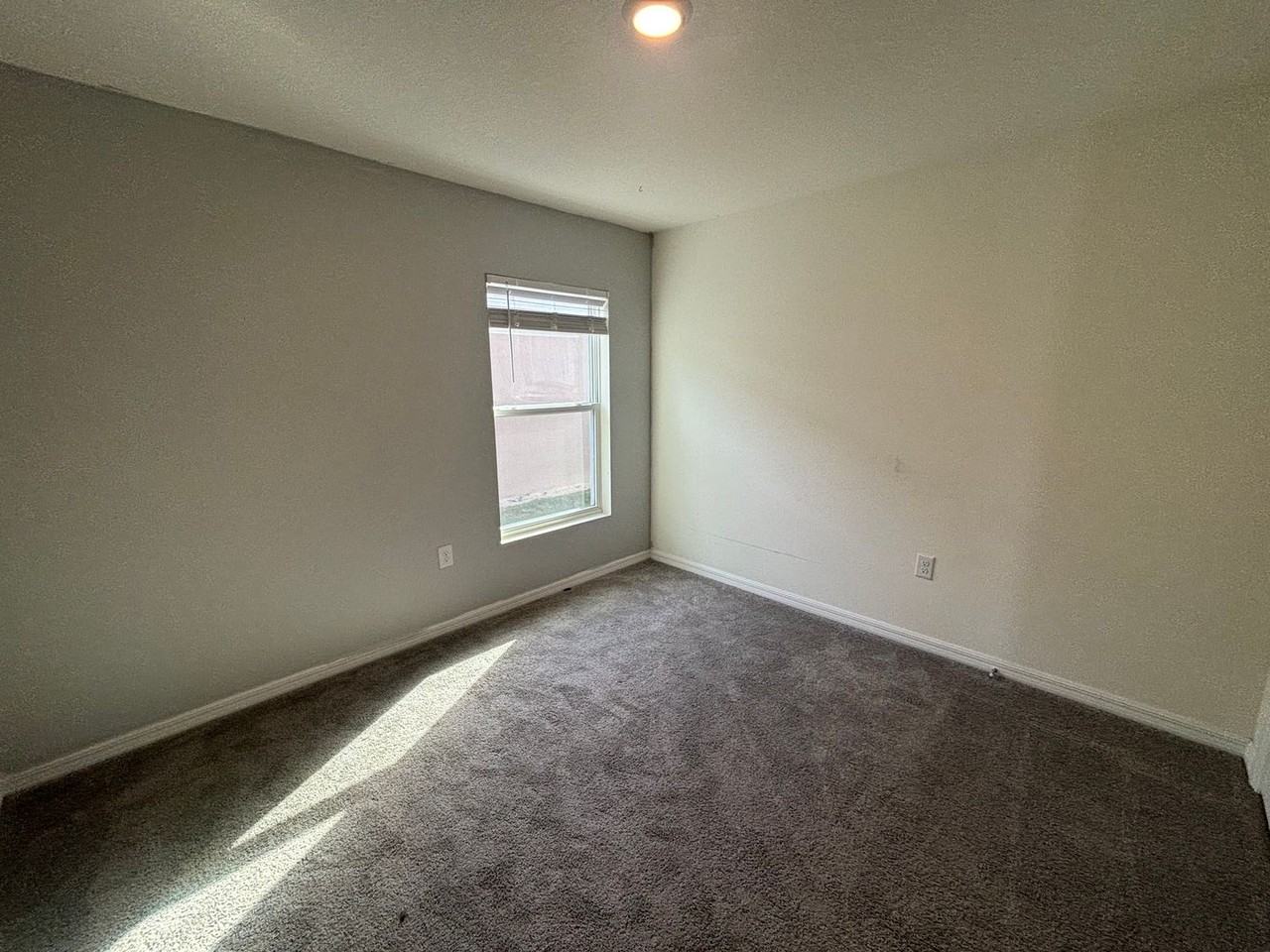 8940 Sw 50th Ter - Photo 7 of 24