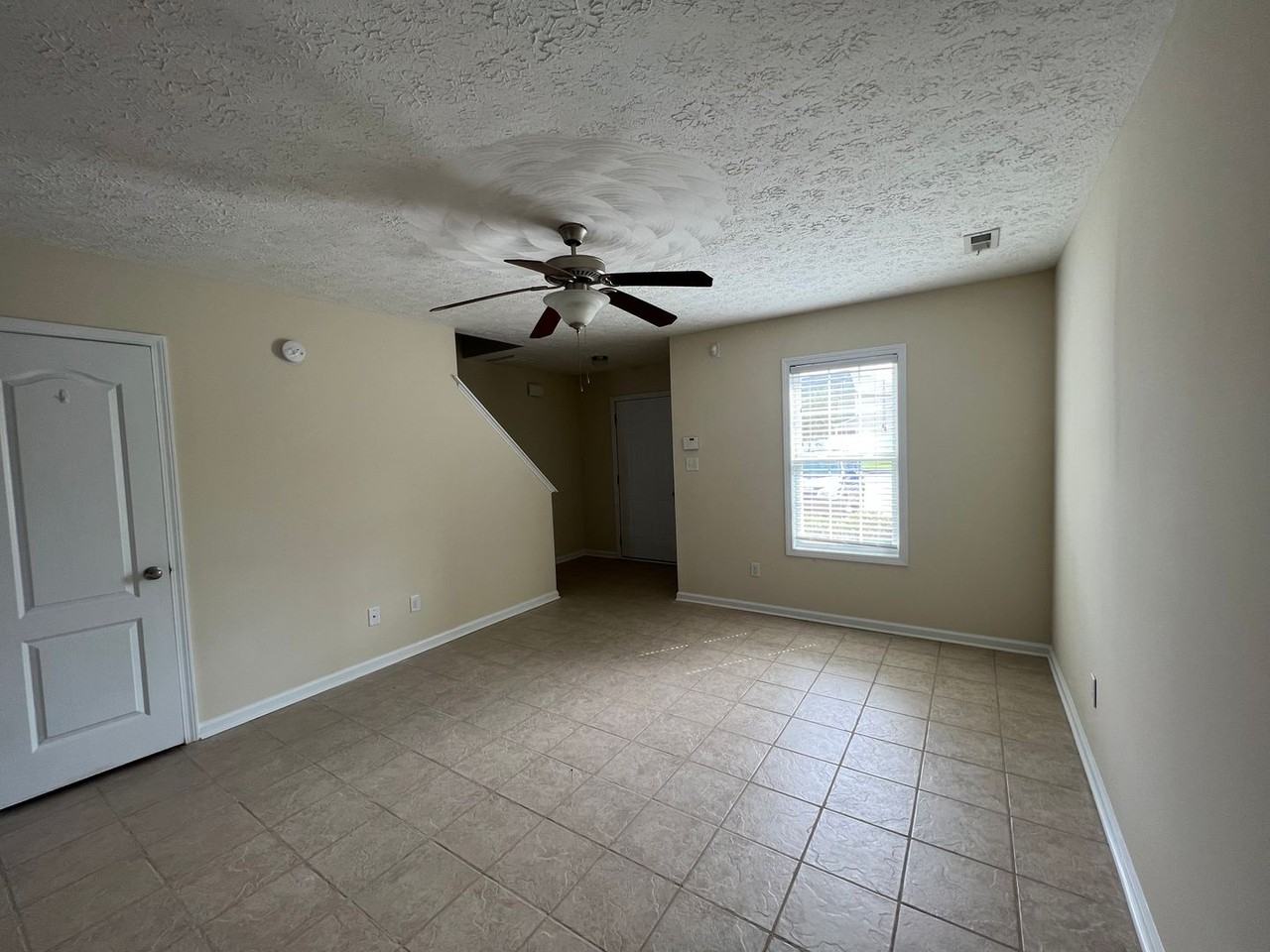 107 Glen Cannon Dr - Photo 3 of 17