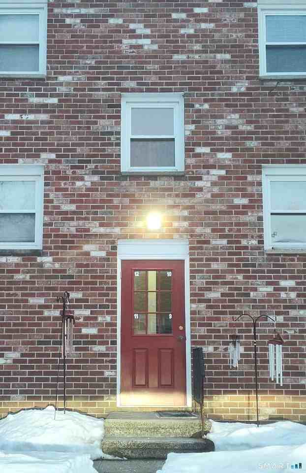 53 Hiltbrand Rd Apt 3-10 #3-10 - Photo 2 of 29