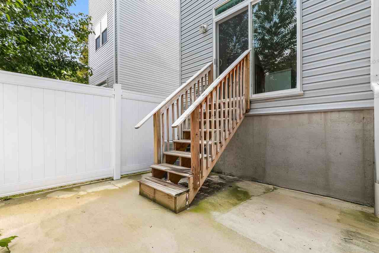 1433 S Fallon St - Photo 2 of 20