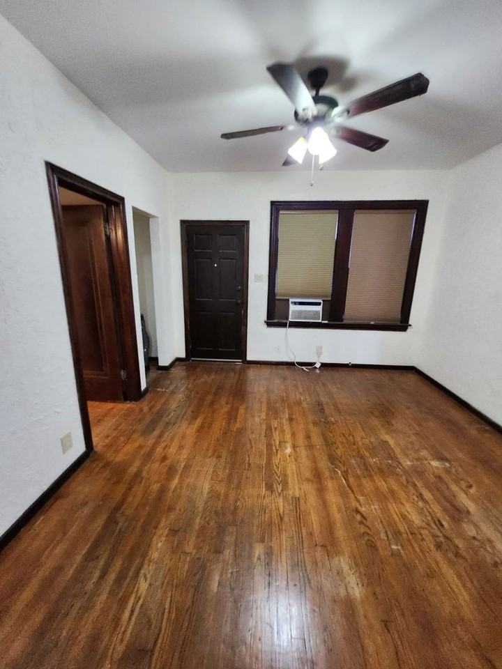 810 W Craig Pl #102 - Photo 4 of 7