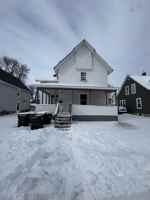 featured image of 810 S 17th St