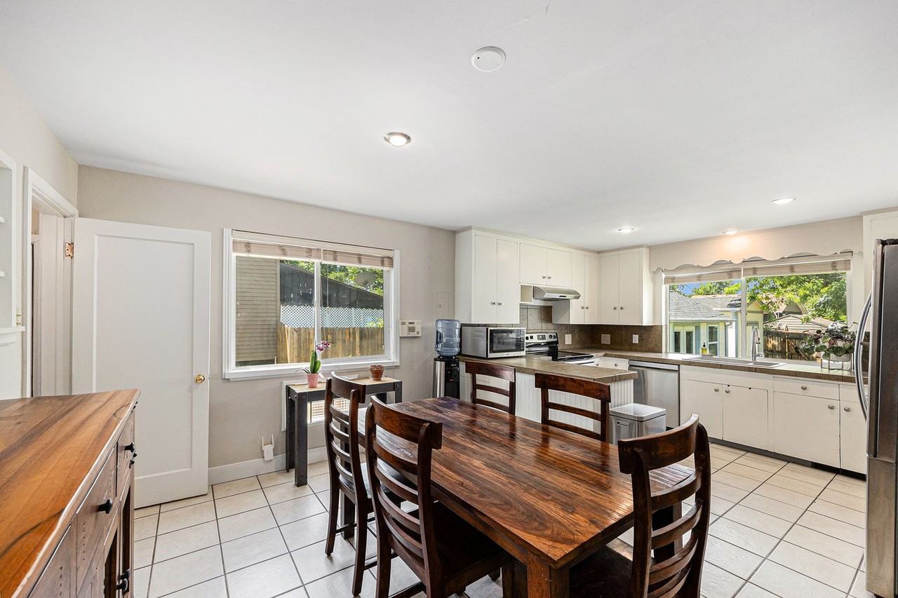 3319 S Lafayette St - Photo 4 of 23