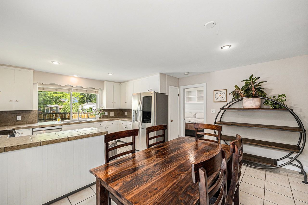 3319 S Lafayette St - Photo 5 of 23