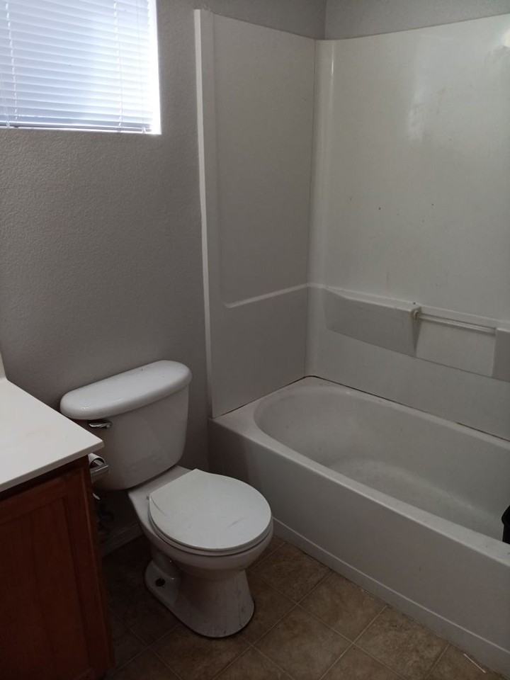 7801 Chaco Mesa Loop Nw - Photo 5 of 8