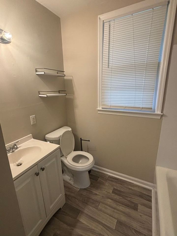 2204 Bide A Wee Dr Ne #AWEE - Photo 7 of 10