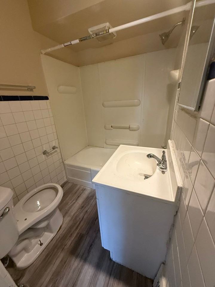 864 E 260th St - Photo 6 of 9