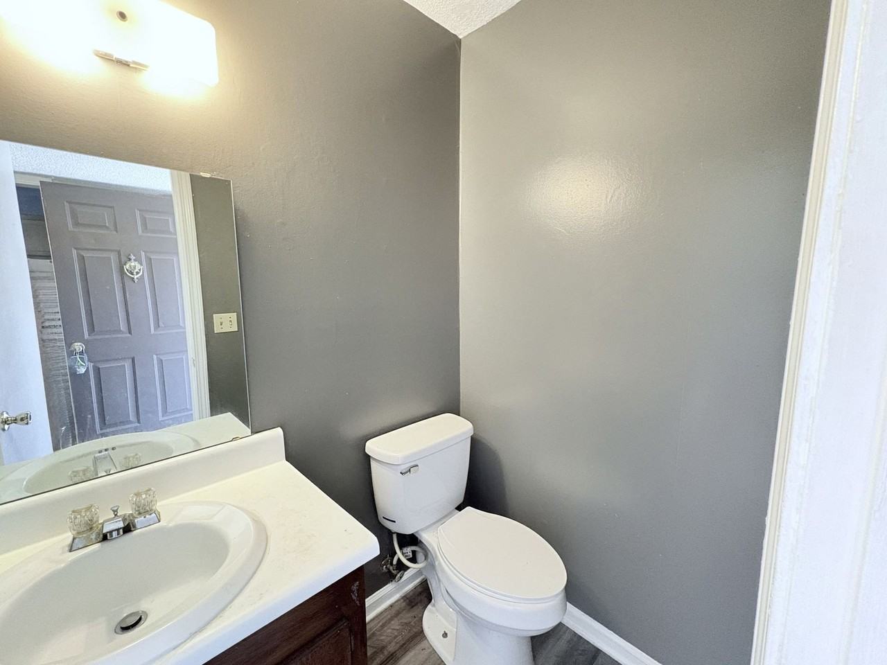 1108 Tiger Blvd #127 - Photo 5 of 13