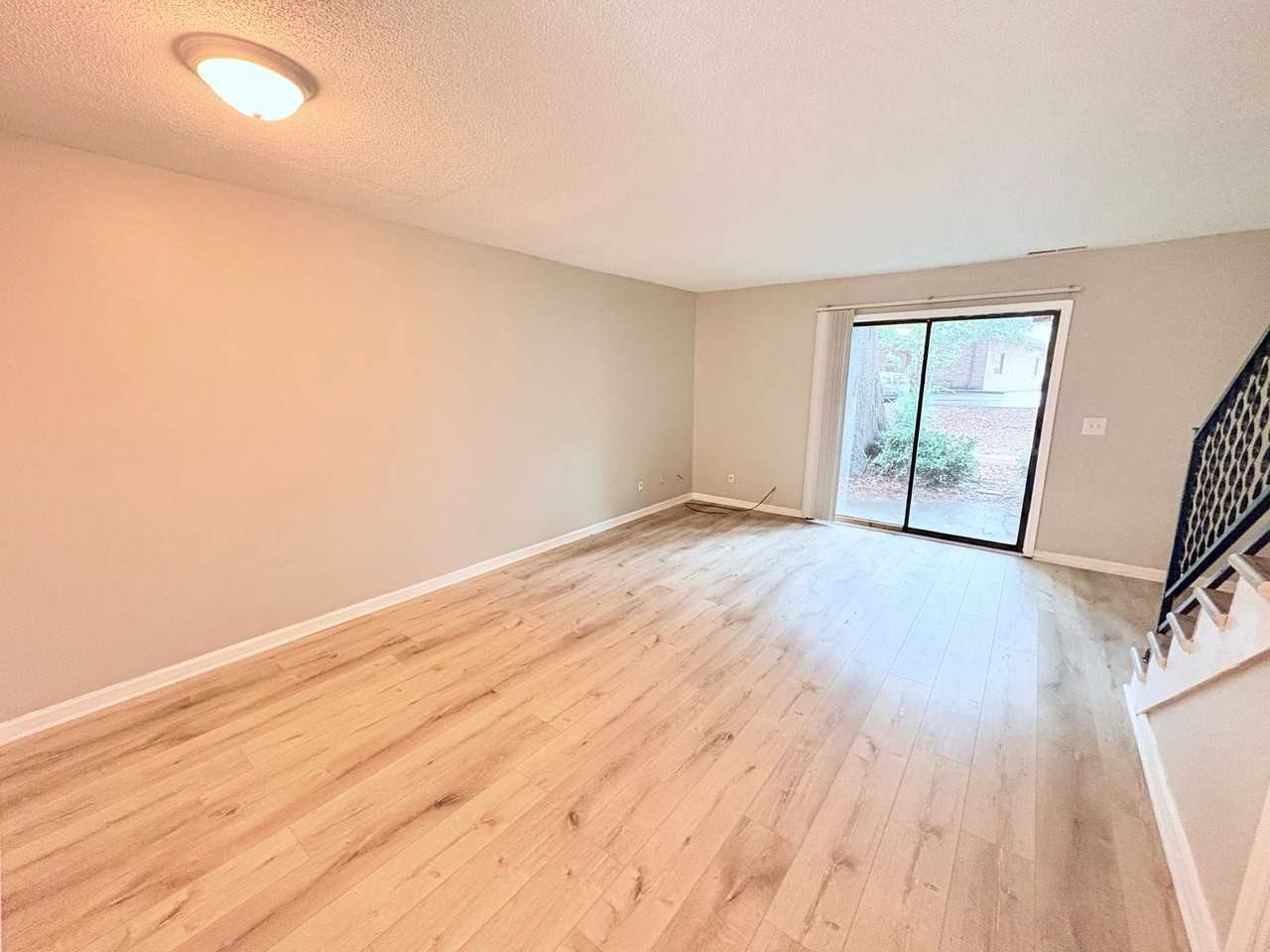 1108 Tiger Blvd #127 - Photo 6 of 13