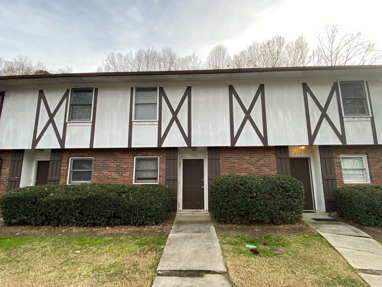 1108 Tiger Blvd #140 - Photo 2 of 11