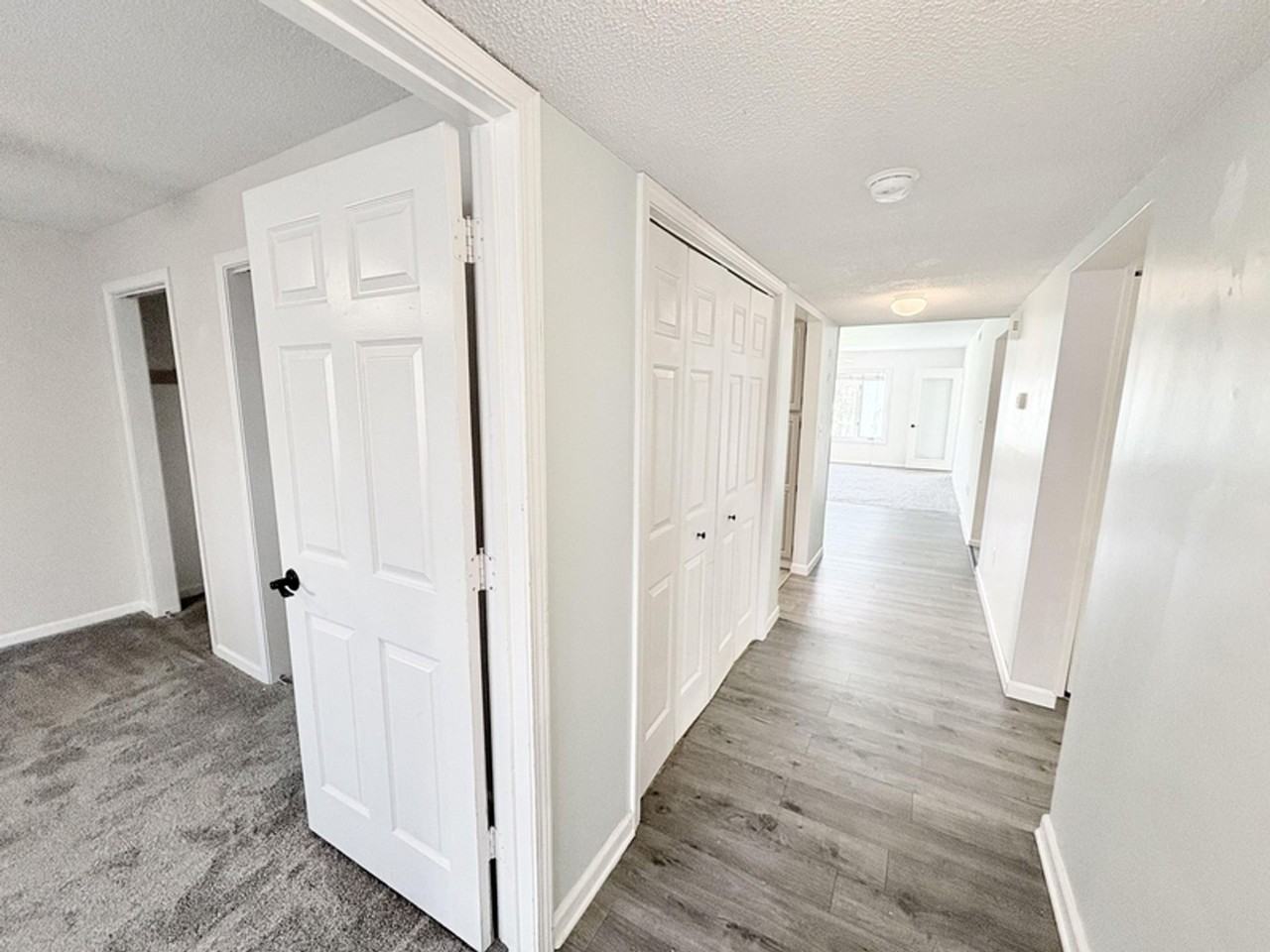 103 Northlake Dr - Photo 4 of 21