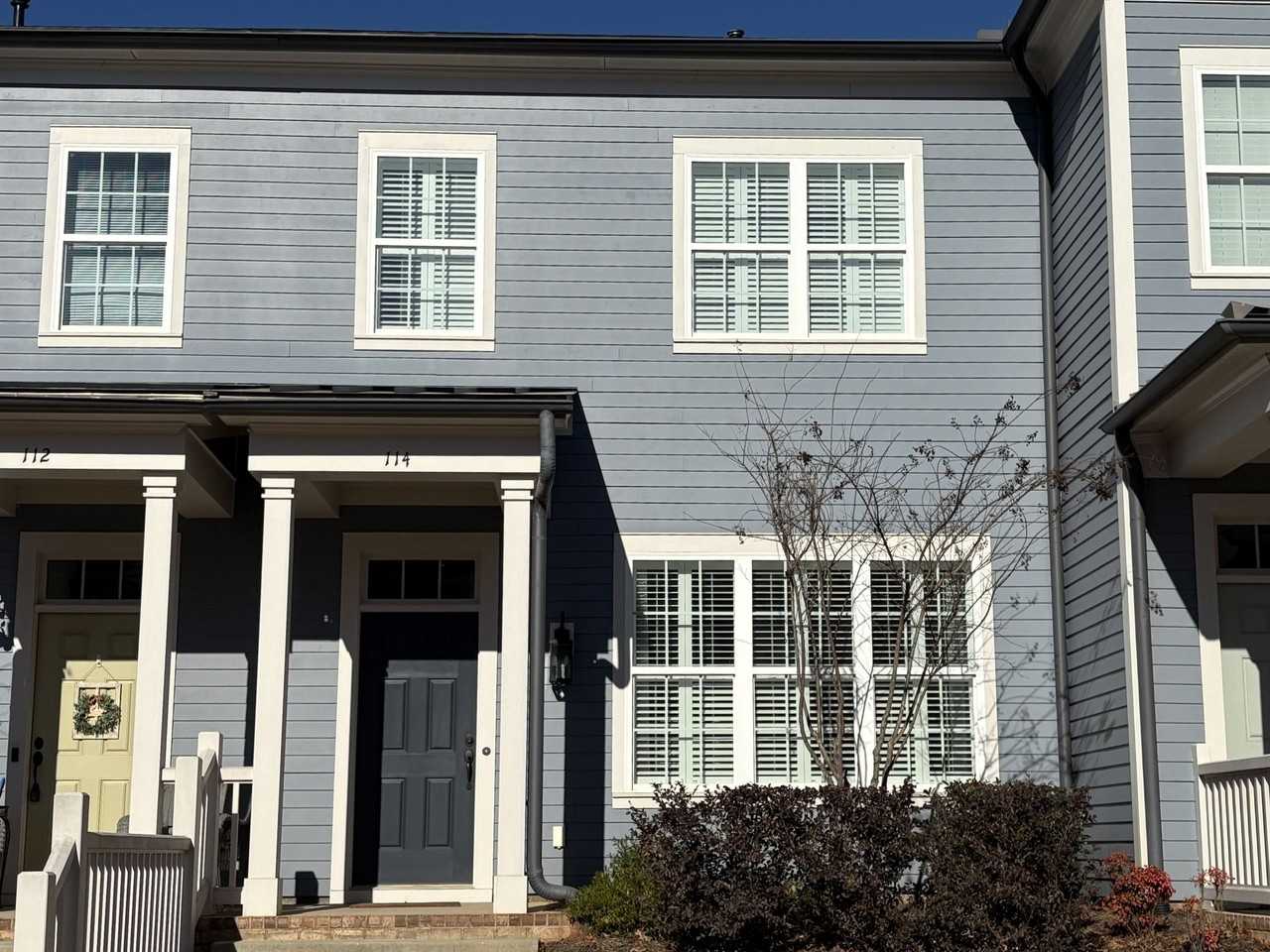 114 Tuttle St - Photo 2 of 14