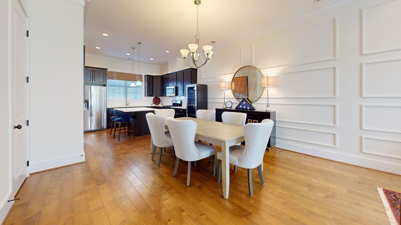 114 Tuttle St - Photo 7 of 14