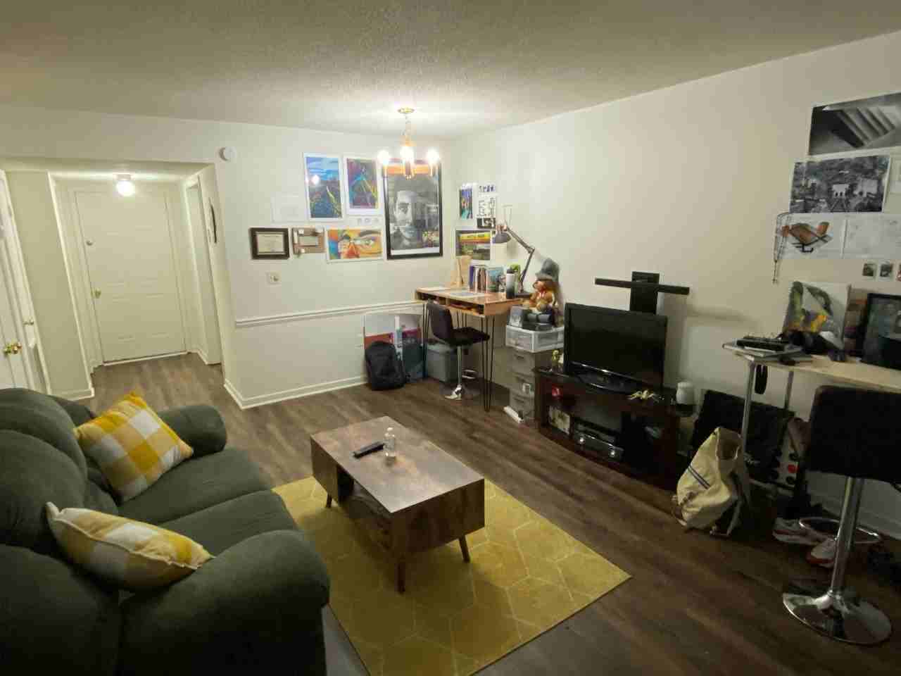 1108 Tiger Blvd #142 - Photo 4 of 12