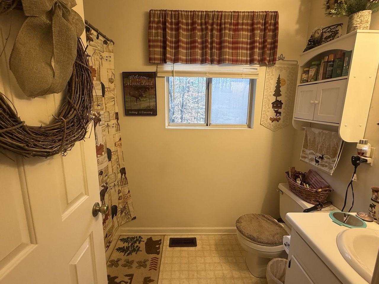 251 Micasa Dr - Photo 3 of 11