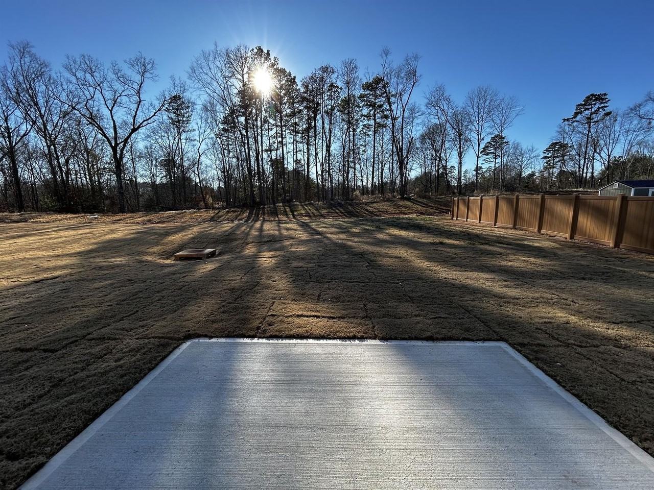 261 Utica Bend Ct - Photo 5 of 24