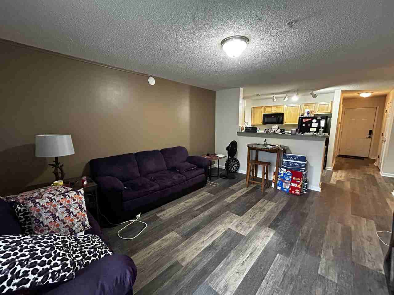 1121 Harts Ridge Dr - Photo 6 of 17