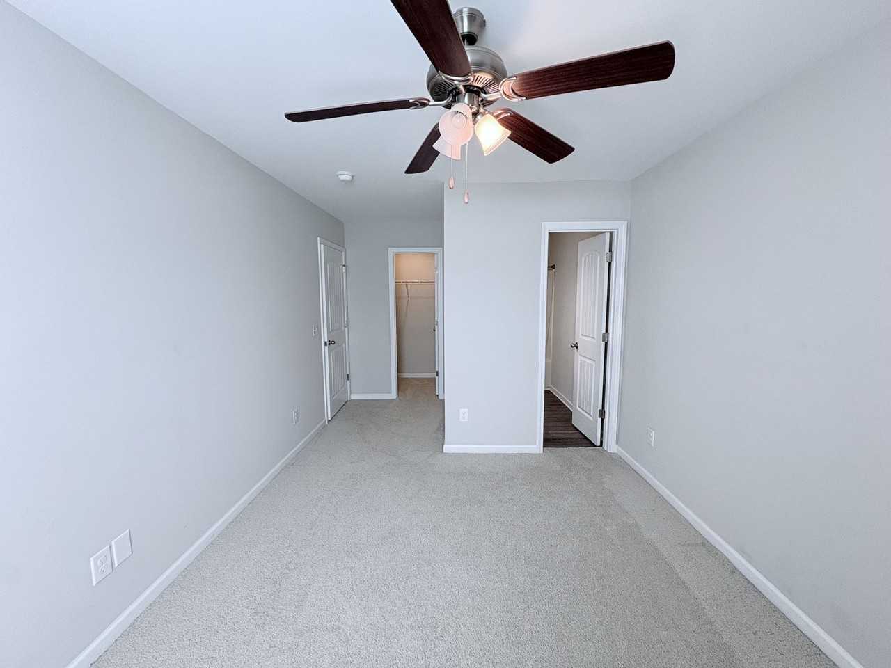 126 Heritage Place Dr - Photo 4 of 38