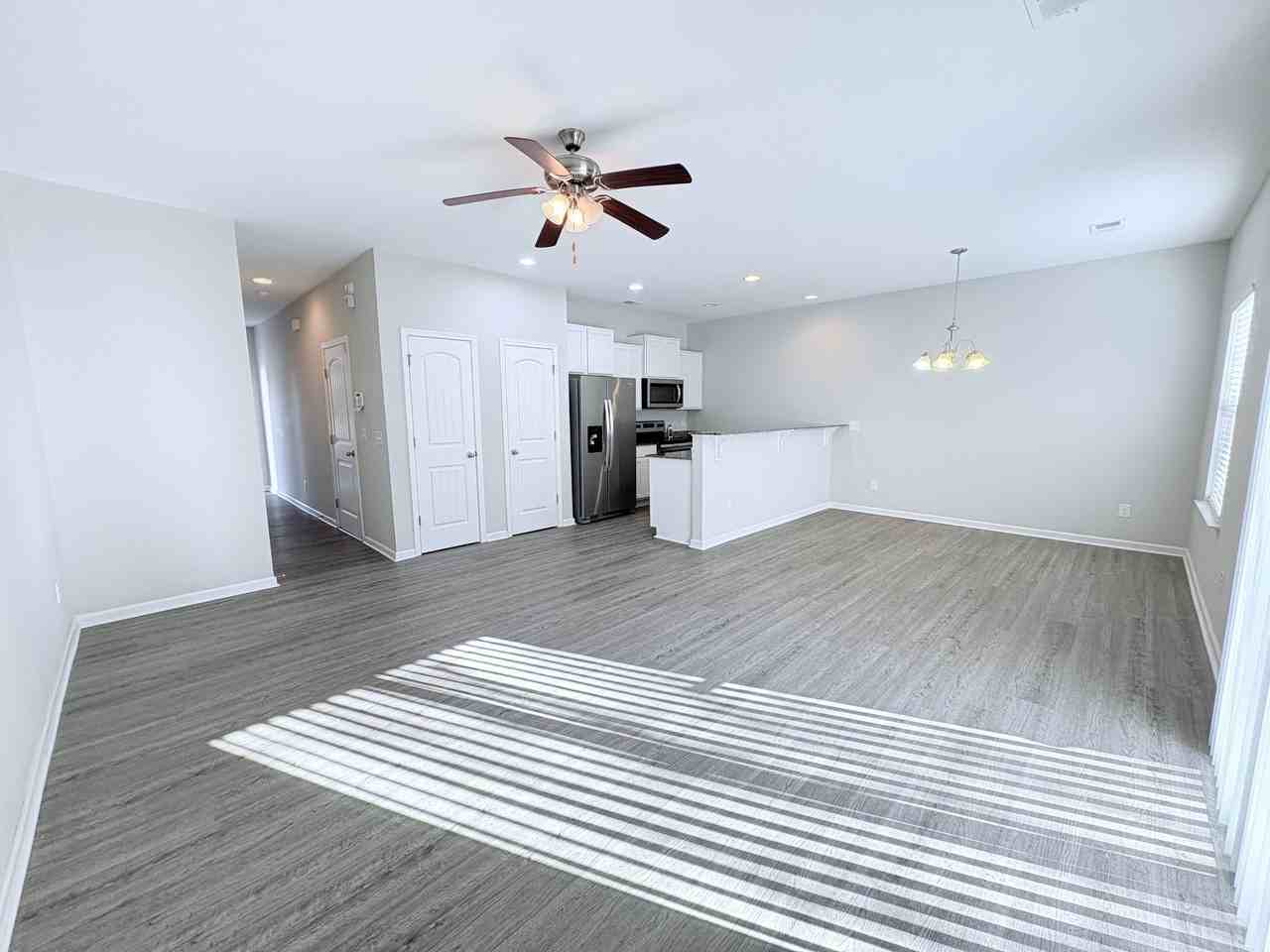 126 Heritage Place Dr - Photo 5 of 38