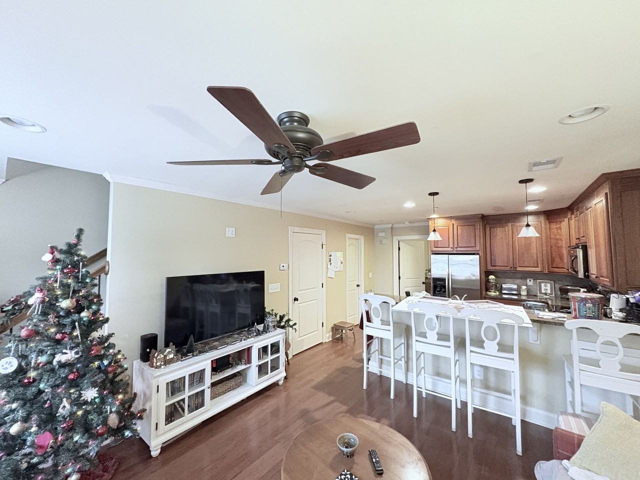 209 Calhoun St #305 - Photo 3 of 17