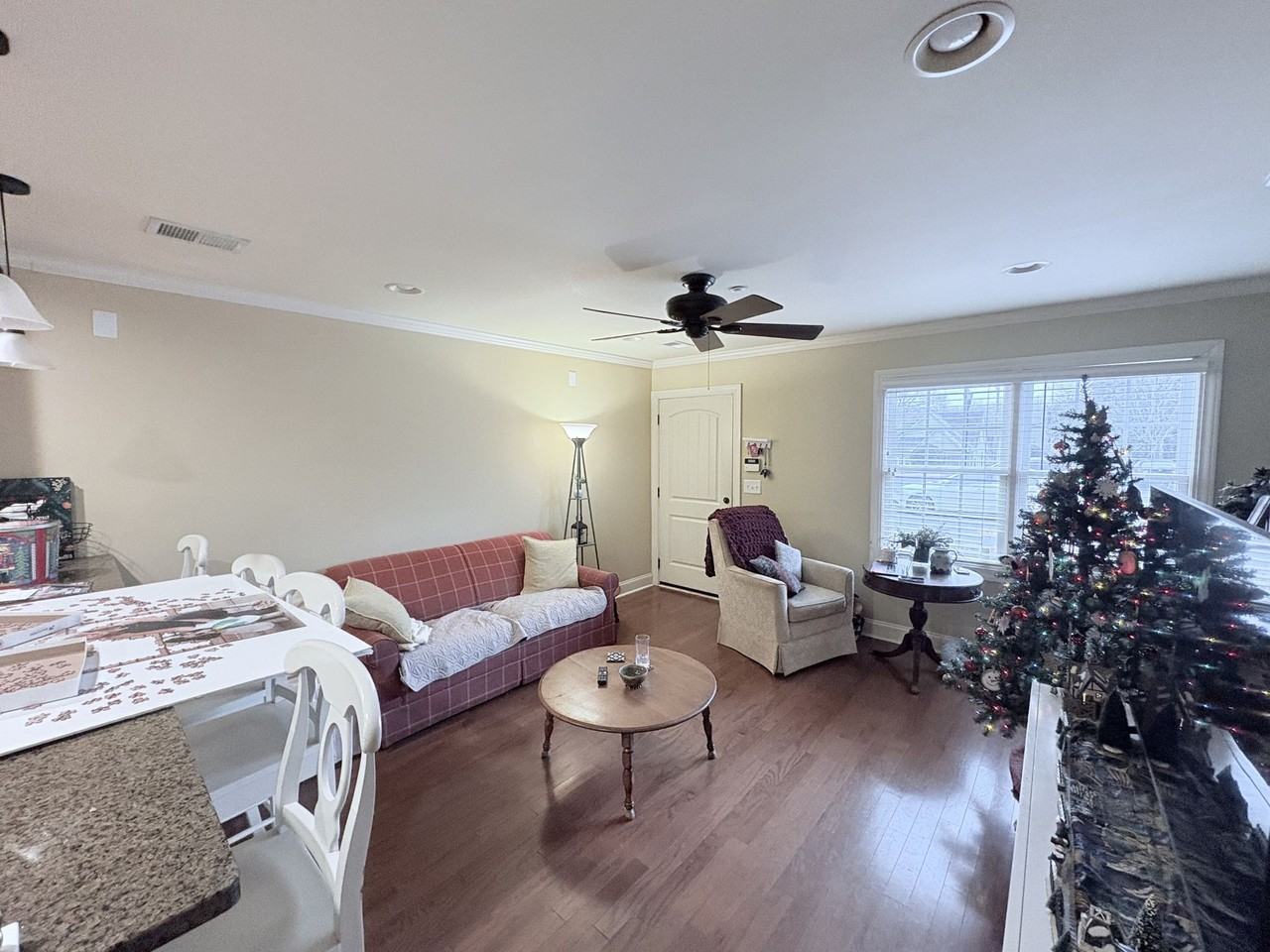 209 Calhoun St #305 - Photo 4 of 17