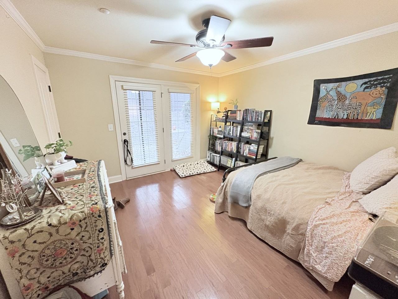 209 Calhoun St #305 - Photo 7 of 17