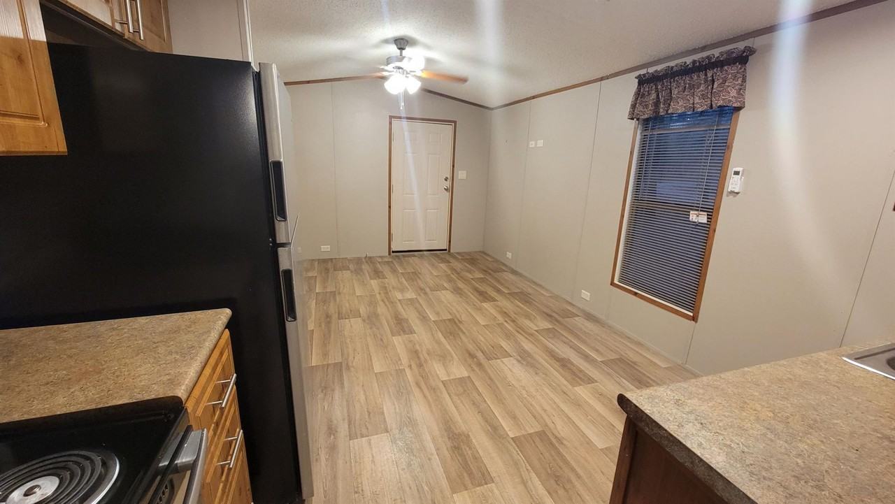 920 Cedar Village Ln - Photo 2 of 6