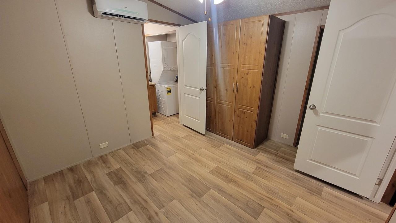 920 Cedar Village Ln - Photo 3 of 6