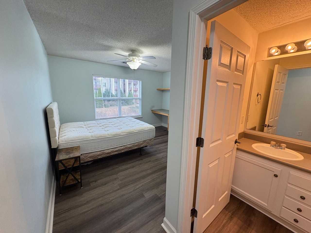 731 Harts Cove Way - Photo 5 of 26