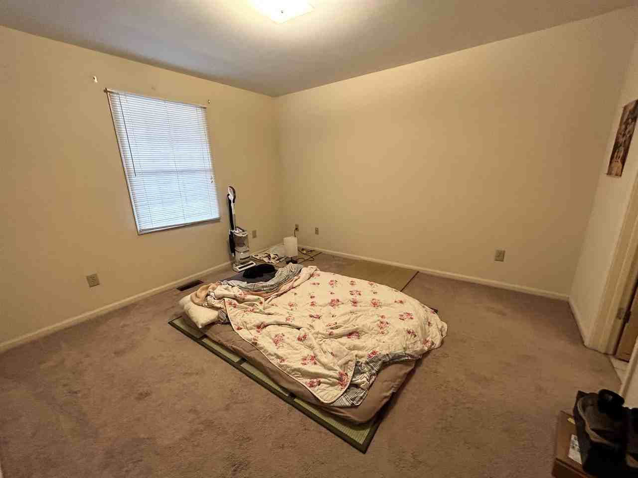 204 Calhoun St #12 - Photo 7 of 9