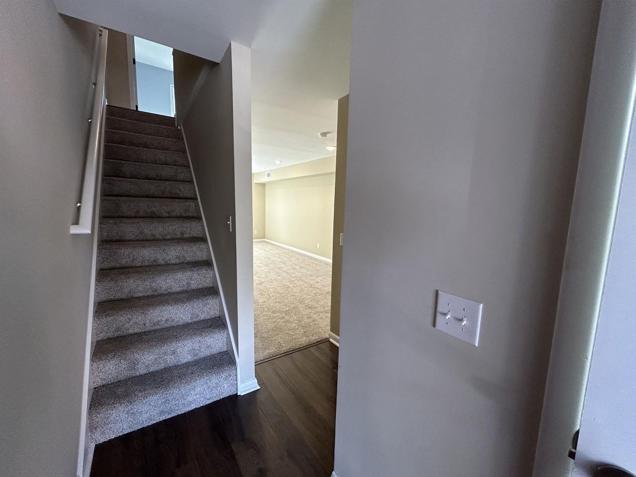 816 College Ave #5 - Photo 4 of 19