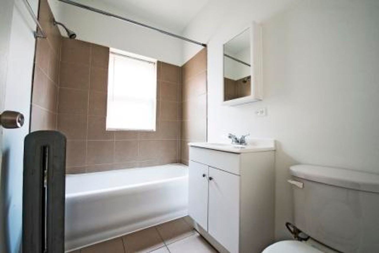 1448 W 83rd Chicago, IL 60620 - Photo 5 of 25